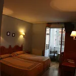 Pension Bilbao Μπιλμπάο