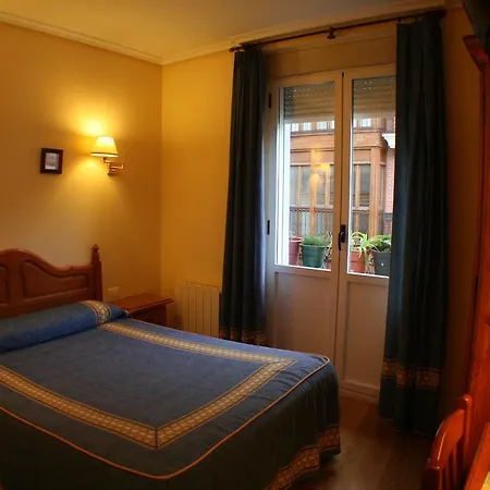 Pension Bilbao بلباو